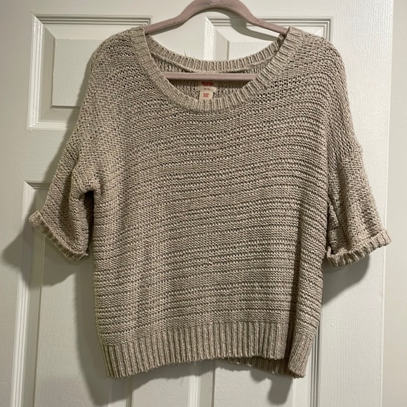 Beige T-shirt sweater - Picture 1 of 3